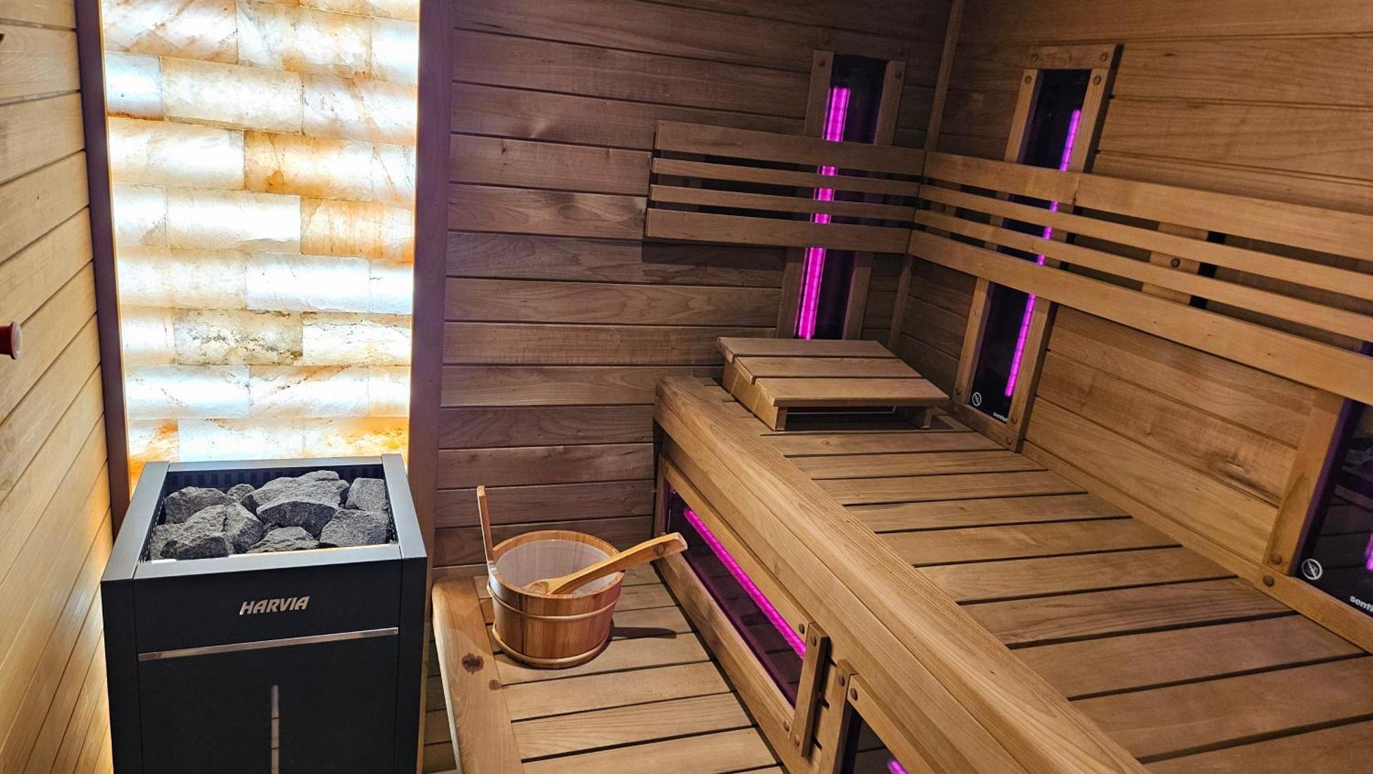 Apartamenty Komarno 46 Jacuzzi&Sauna 외부 사진