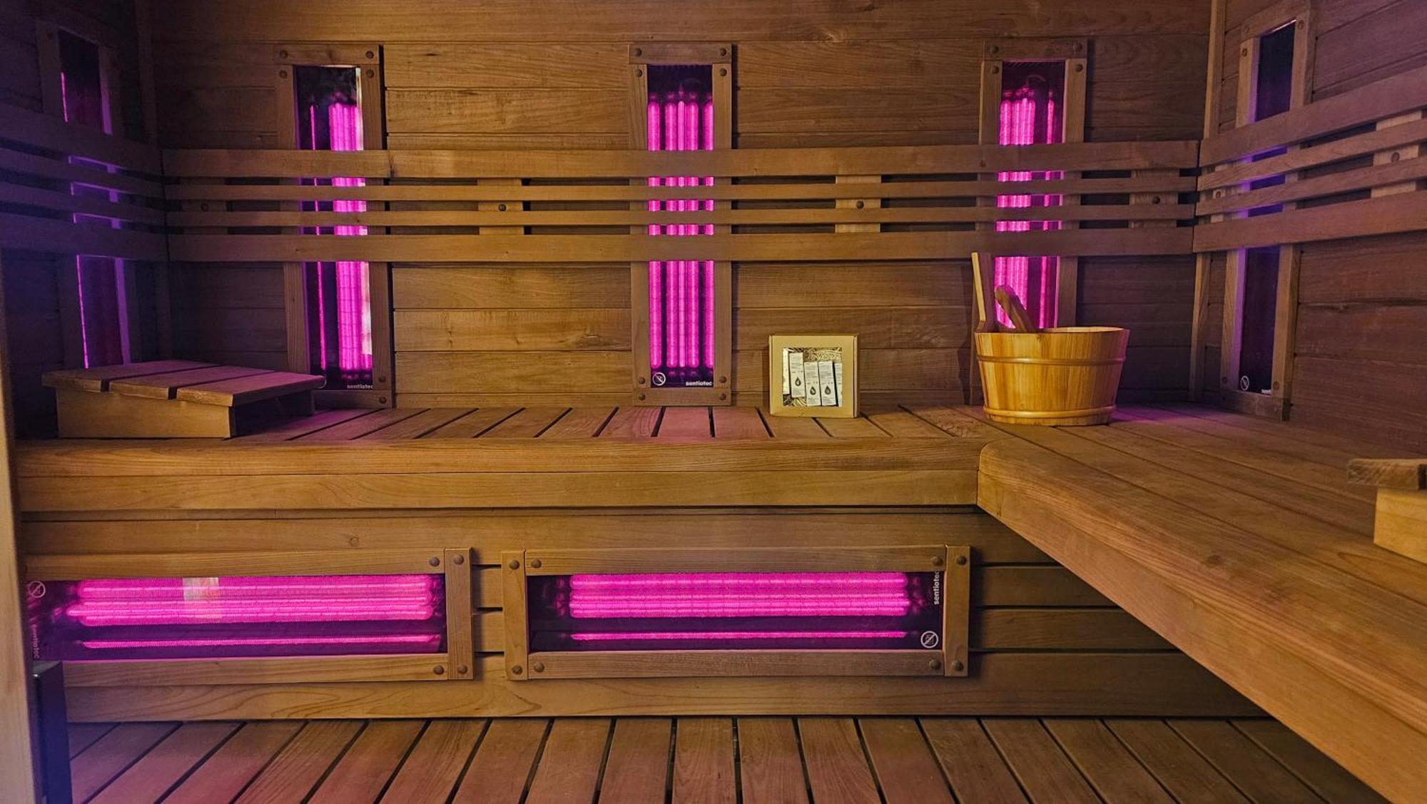 Apartamenty Komarno 46 Jacuzzi&Sauna 외부 사진
